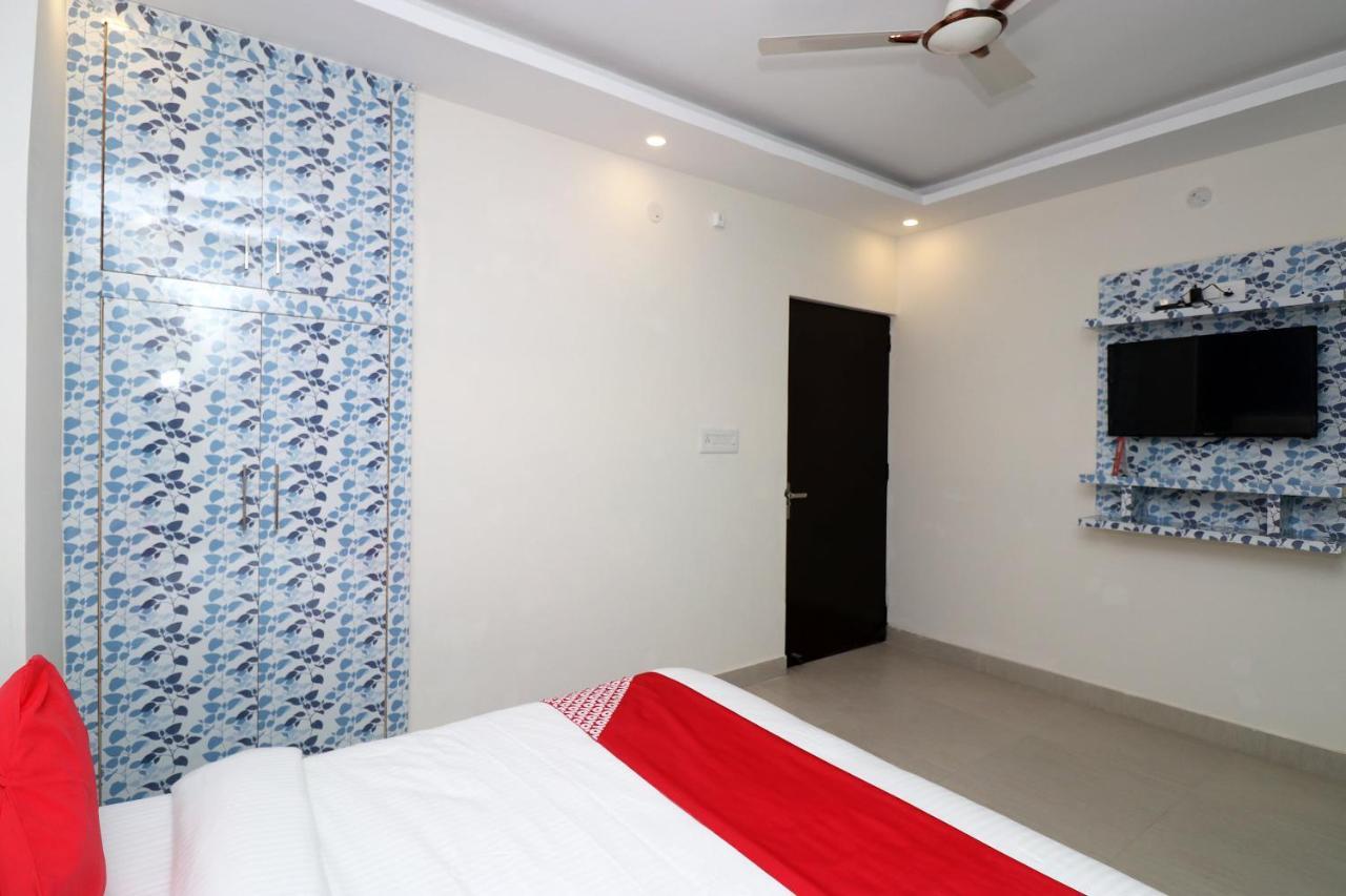 Oyo 25130 Hotel Royal Inn 뉴델리 외부 사진