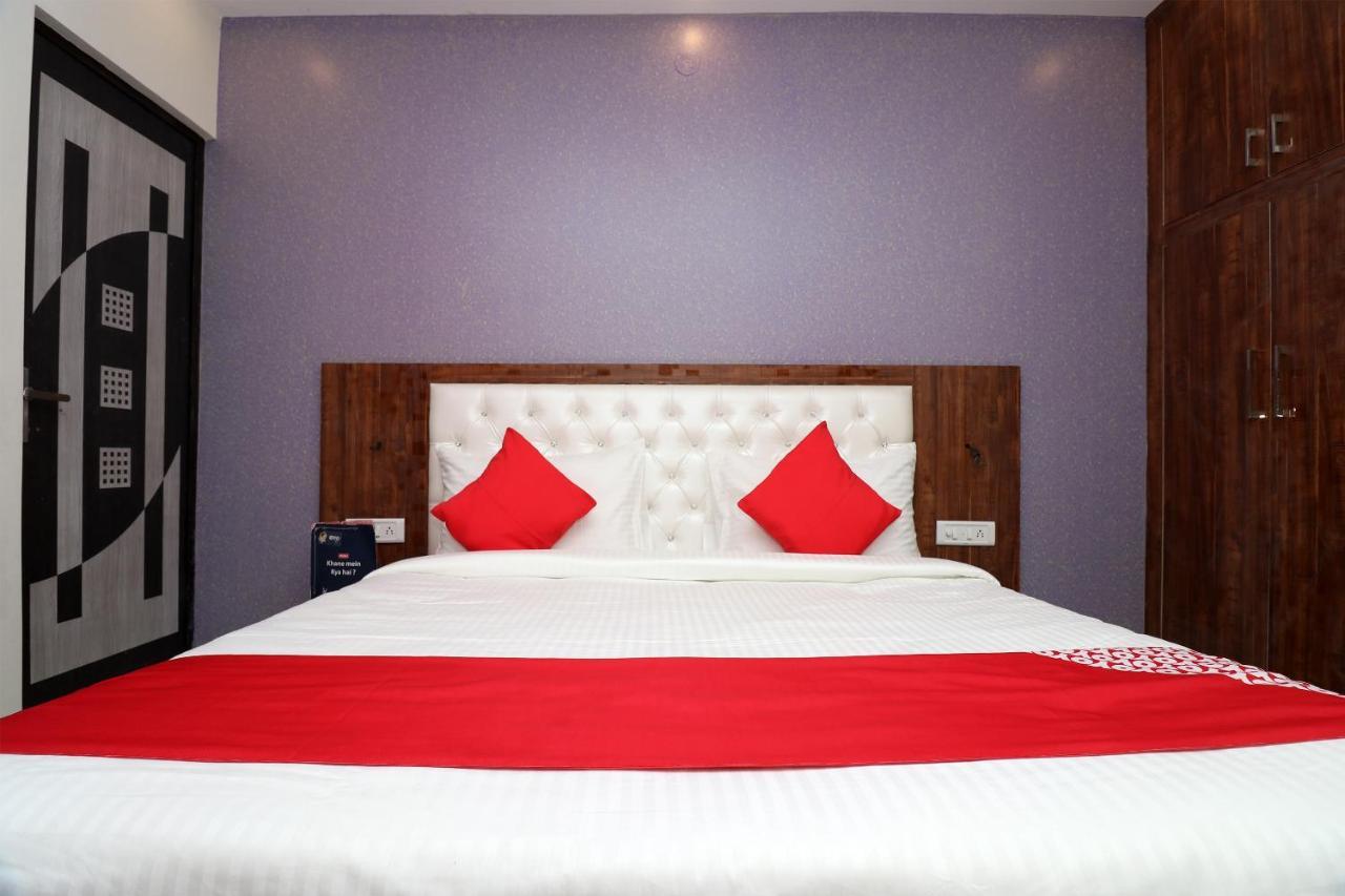 Oyo 25130 Hotel Royal Inn 뉴델리 외부 사진