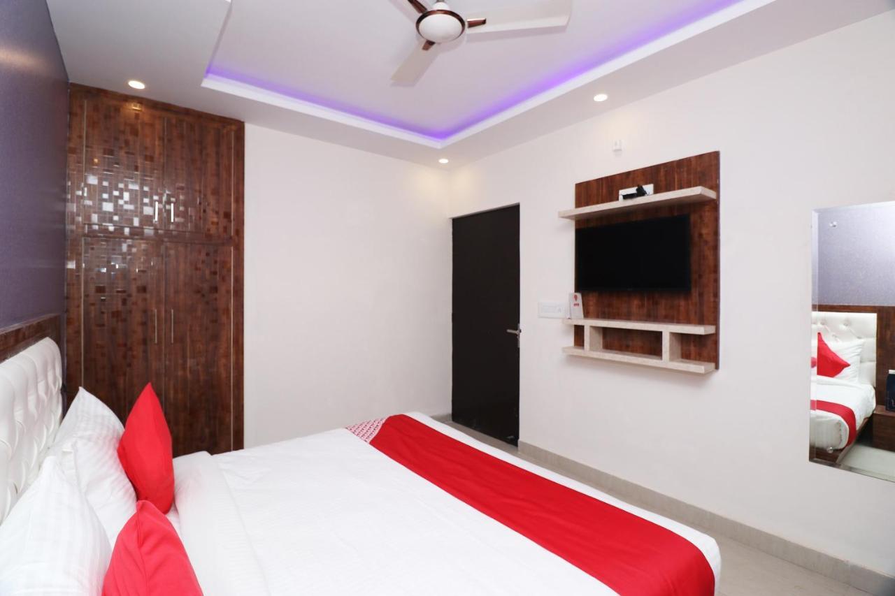 Oyo 25130 Hotel Royal Inn 뉴델리 외부 사진